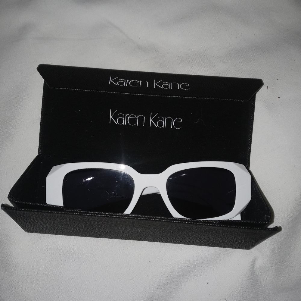 Kits Runway Sunglasses with  Dark Lens
